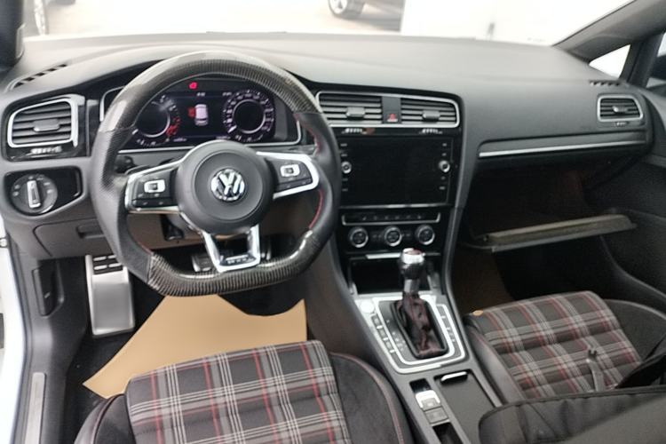 Used Volkswagen Golf GTI 2019 2.0 TSI GTI China V Standard Center Console
