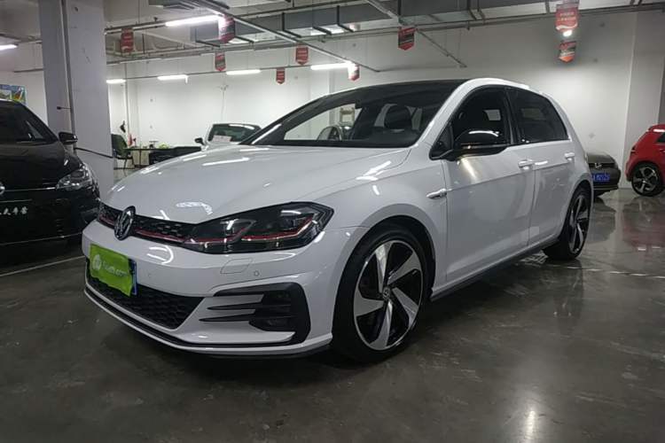 Used Volkswagen Golf GTI 2019 2.0 TSI GTI China V Standard Guazi used car, China used car export, Used car for sale, Used cars, Cheapest cars for sale