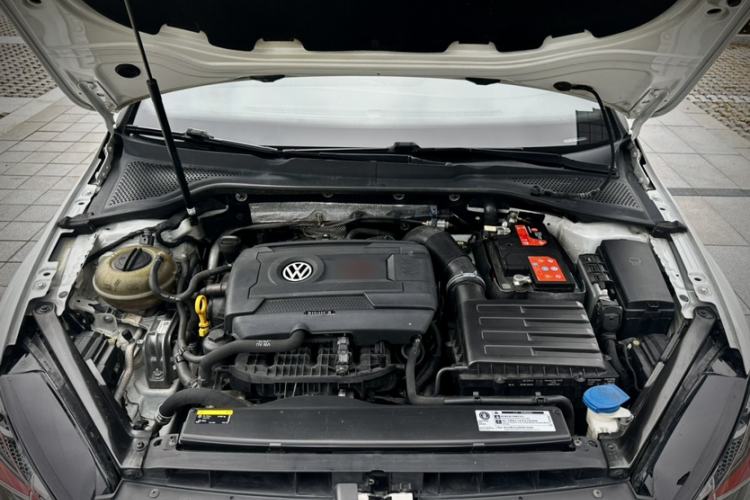 Used Volkswagen Golf GTI 2019 2.0 TSI GTI China V Standard Engine Bay