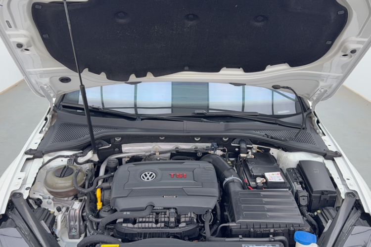 Used Volkswagen Golf GTI 2019 2.0 TSI GTI China V Standard Engine Bay