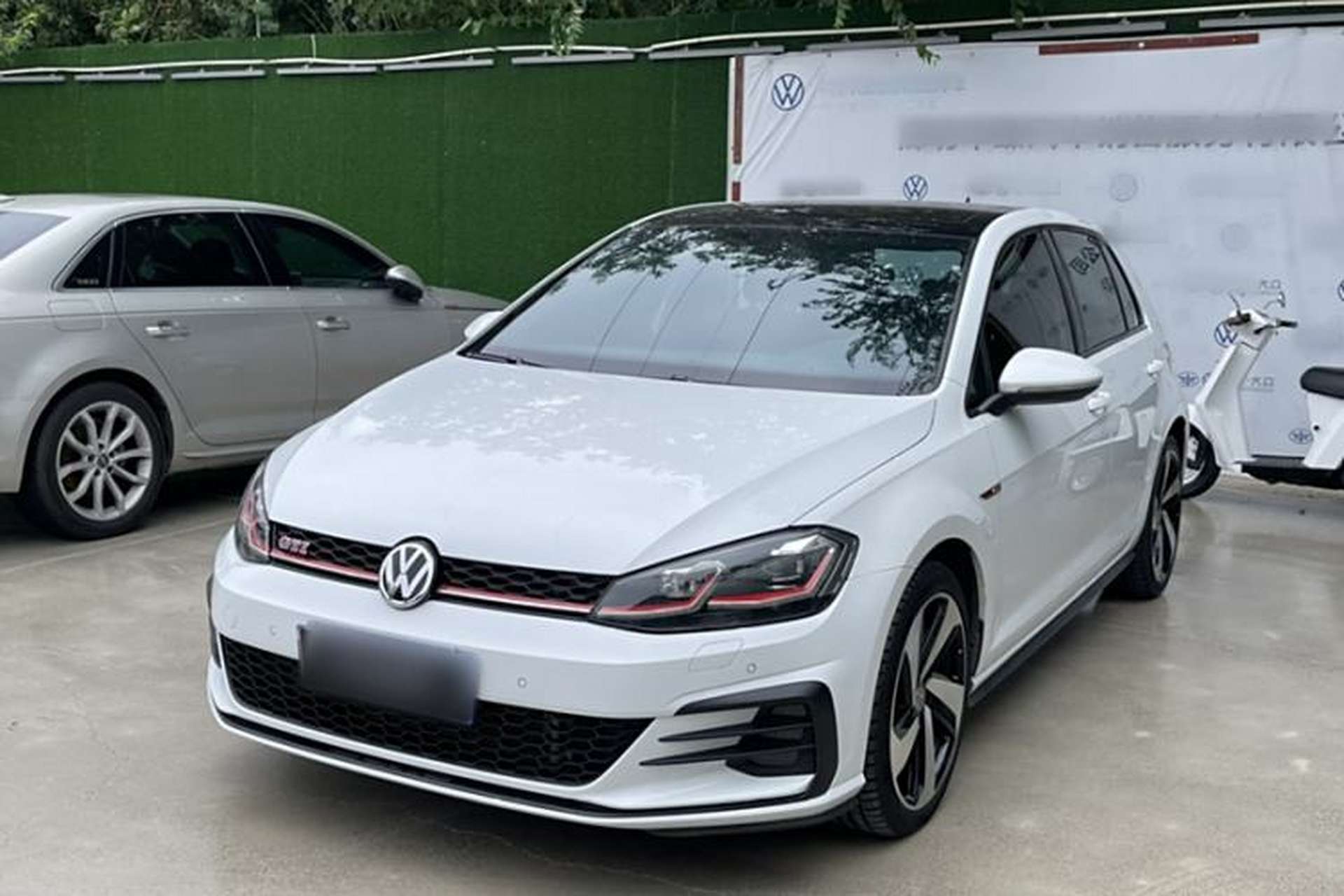 Used Volkswagen Golf GTI 2019 2.0 TSI GTI China V Standard Front Left 45 Deg