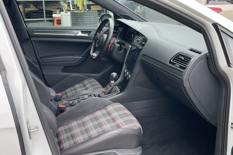 Used Volkswagen Golf GTI 2019 2.0 TSI GTI China V Standard Interior 10