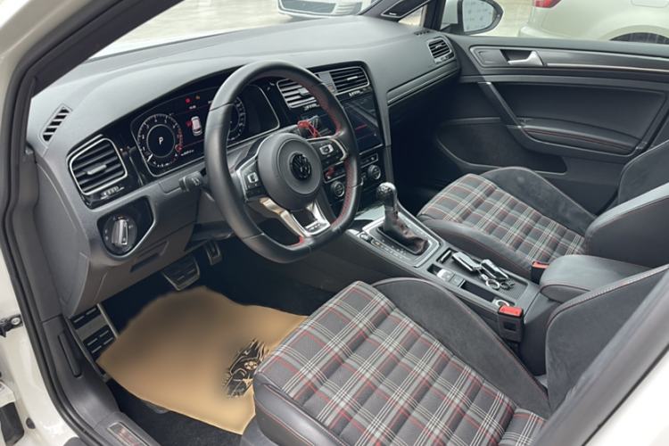 Used Volkswagen Golf GTI 2019 2.0 TSI GTI China V Standard Interior 2