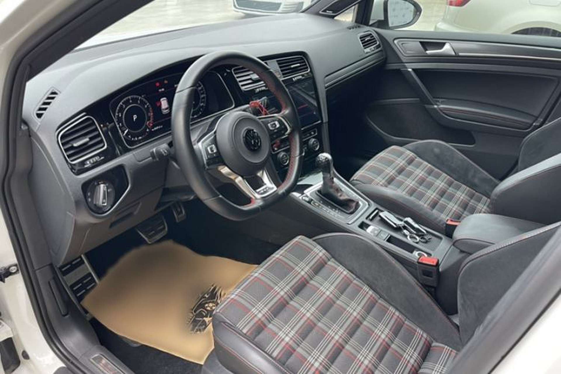 Used Volkswagen Golf GTI 2019 2.0 TSI GTI China V Standard Interior 2