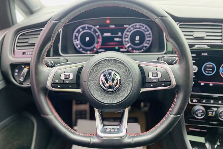 Used Volkswagen Golf GTI 2019 2.0 TSI GTI China V Standard Interior 2