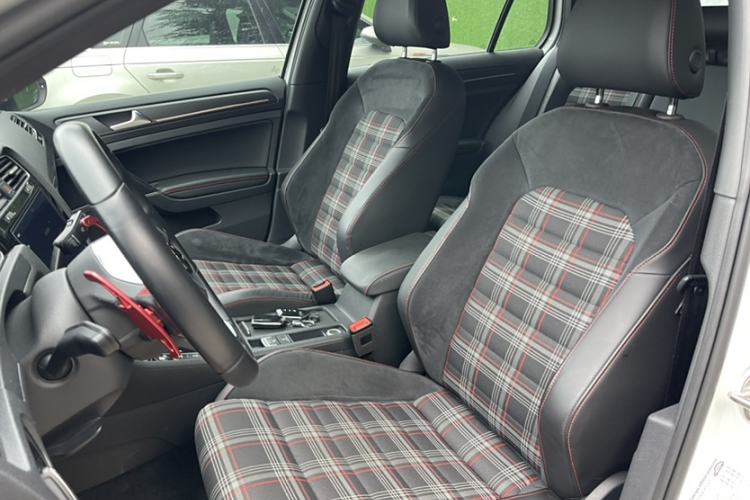 Used Volkswagen Golf GTI 2019 2.0 TSI GTI China V Standard Interior 3