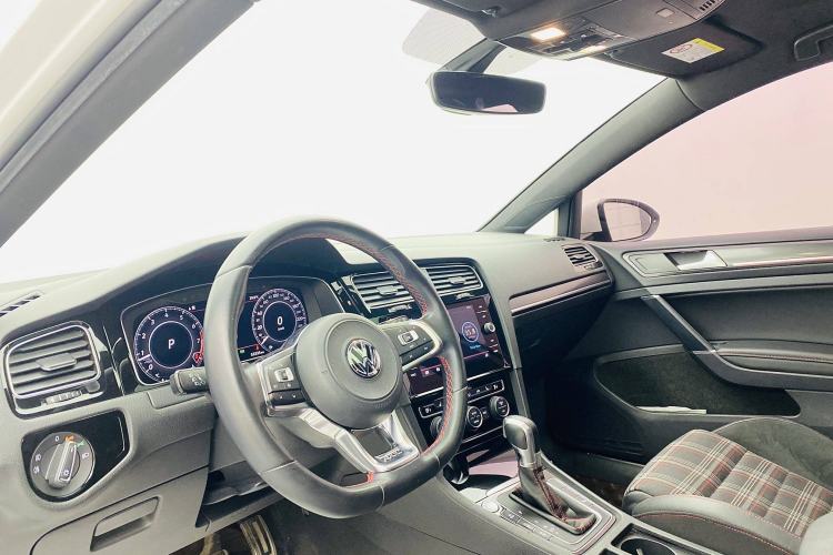 Used Volkswagen Golf GTI 2019 2.0 TSI GTI China V Standard Interior 7