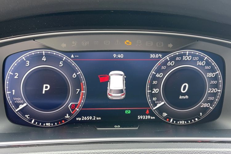 Used Volkswagen Golf GTI 2019 2.0 TSI GTI China V Standard Odometer Close Up
