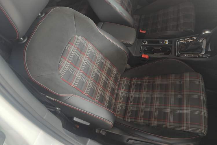 Used Volkswagen Golf GTI 2019 2.0 TSI GTI China V Standard Right Front Seat