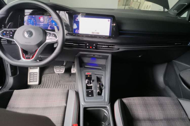 Used Volkswagen Golf GTI 2021 380TSI DSG GTI Audio And AC Panel
