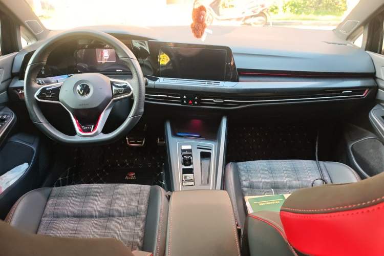 Used Volkswagen Golf GTI 2021 380TSI DSG GTI Center Console