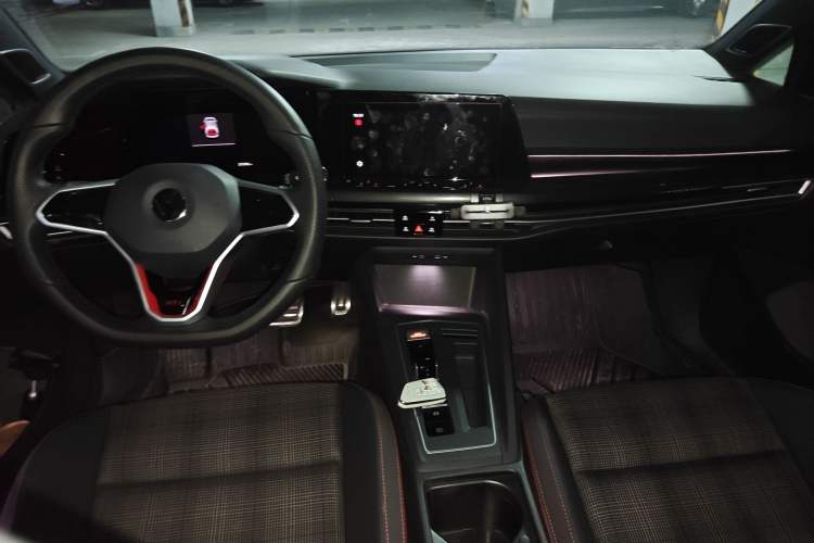 Used Volkswagen Golf GTI 2021 380TSI DSG GTI Center Console