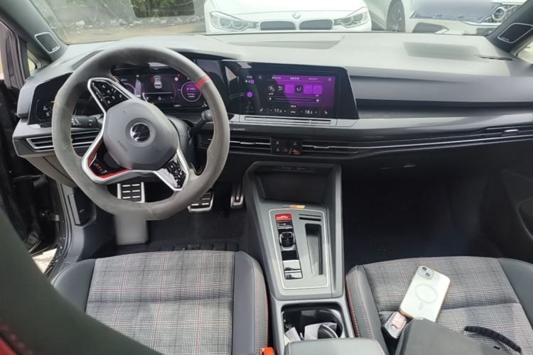 Used Volkswagen Golf GTI 2021 Facelift 380TSI DSG GTI Center Console
