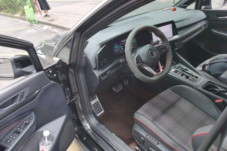 Used Volkswagen Golf GTI 2021 Facelift 380TSI DSG GTI Driver Seat