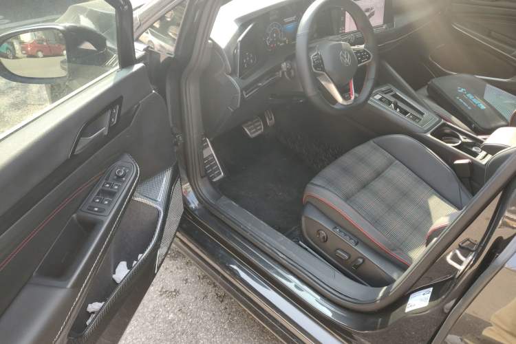 Used Volkswagen Golf GTI 2021 Facelift 380TSI DSG GTI Driver Seat