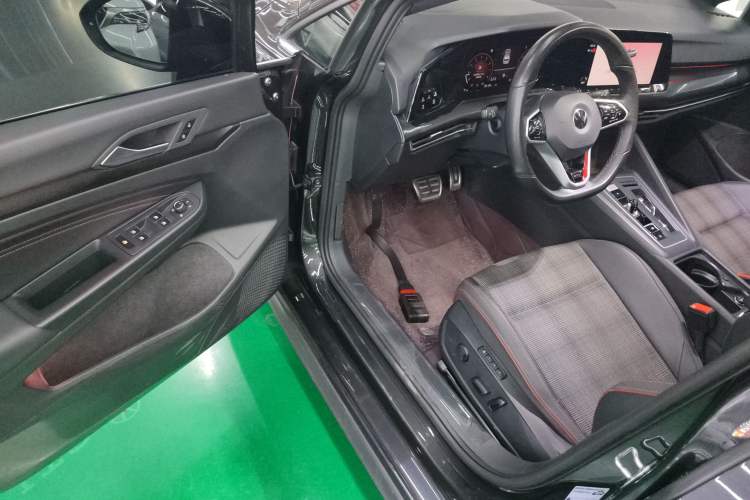 Used Volkswagen Golf GTI 2021 Facelift 380TSI DSG GTI Driver Seat