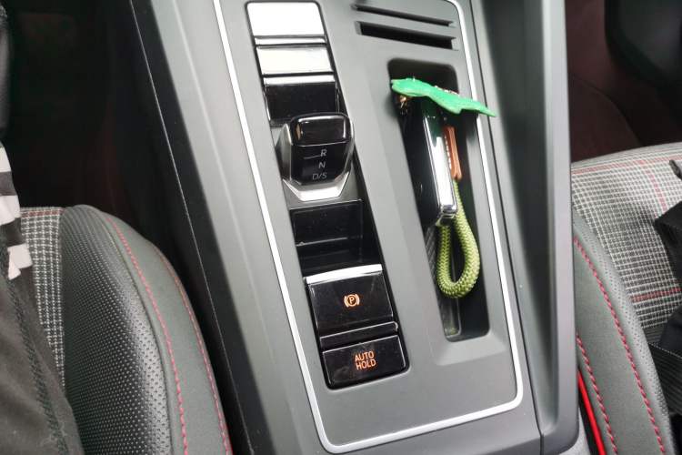 Used Volkswagen Golf GTI 2021 Facelift 380TSI DSG GTI Gear Lever