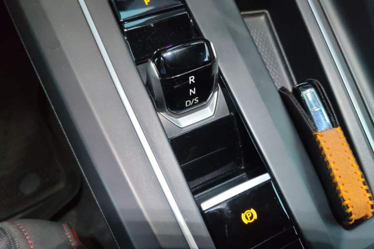 Used Volkswagen Golf GTI 2021 Facelift 380TSI DSG GTI Gear Lever