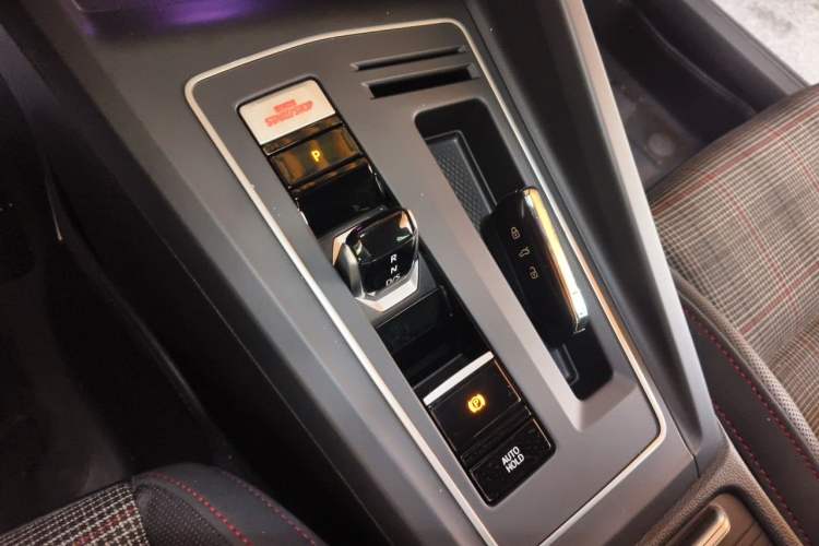 Used Volkswagen Golf GTI 2021 Facelift 380TSI DSG GTI Gear Lever