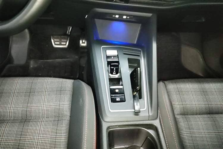 Used Volkswagen Golf GTI 2021 380TSI DSG GTI Gear Lever