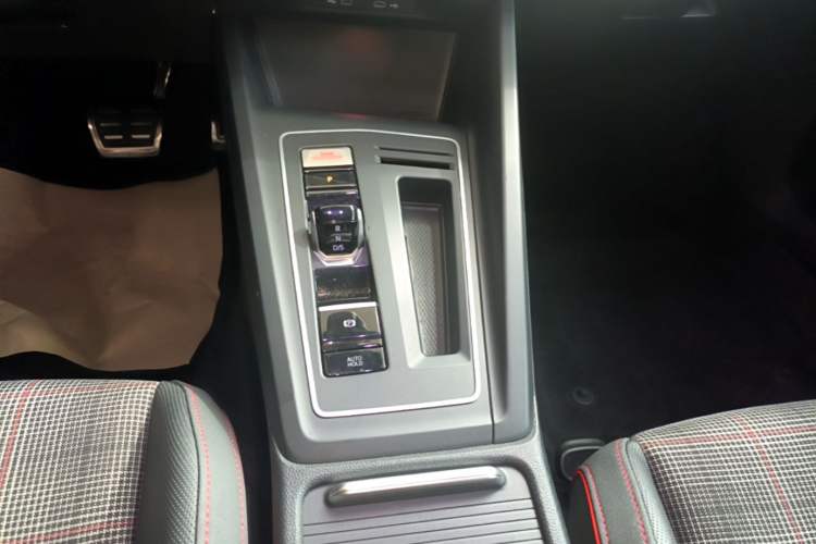Used Volkswagen Golf GTI 2021 380TSI DSG GTI Gear Lever