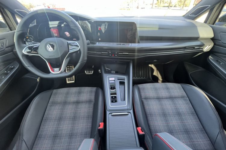 Used Volkswagen Golf GTI 2021 380TSI DSG GTI Interior 1