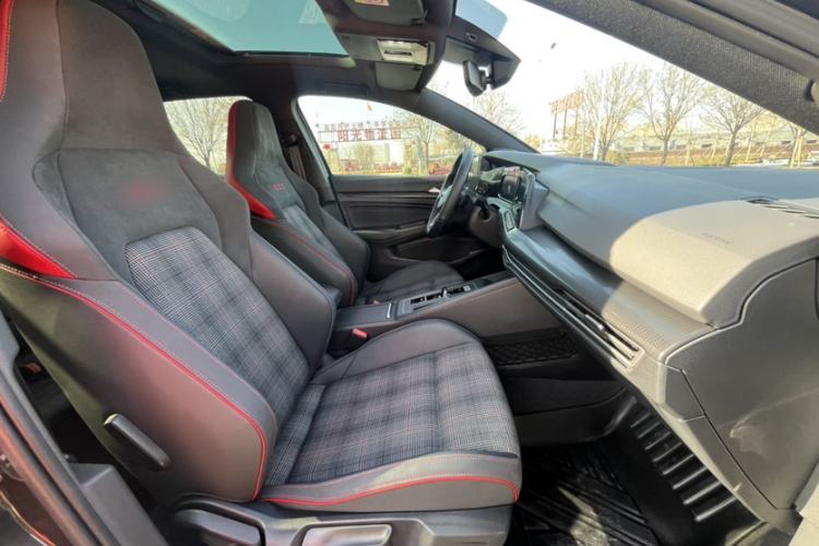 Used Volkswagen Golf GTI 2021 380TSI DSG GTI Interior 10