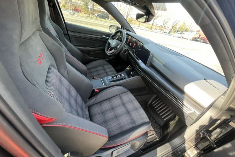 Used Volkswagen Golf GTI 2021 380TSI DSG GTI Interior 11