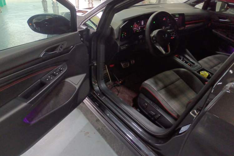 Used Volkswagen Golf GTI 2021 Facelift 380TSI DSG GTI Interior 3