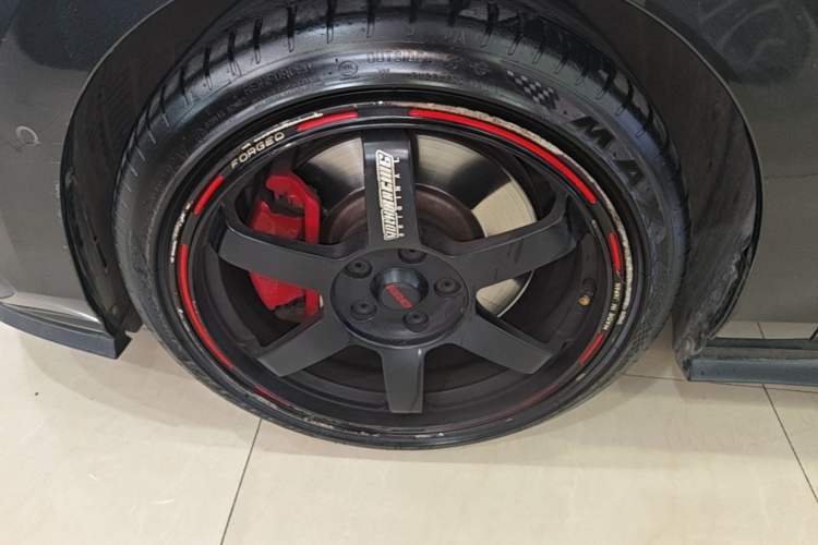 Used Volkswagen Golf GTI 2021 380TSI DSG GTI Left Front Wheel Hub