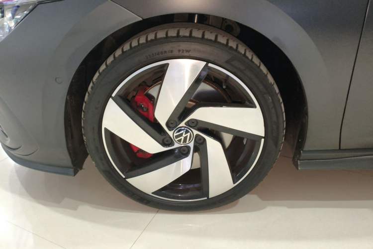 Used Volkswagen Golf GTI 2021 380TSI DSG GTI Left Front Wheel Hub