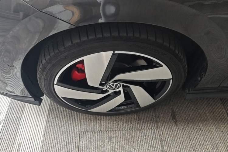 Used Volkswagen Golf GTI 2021 380TSI DSG GTI Left Front Wheel Hub
