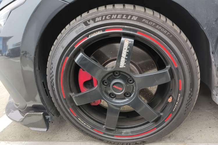 Used Volkswagen Golf GTI 2021 Facelift 380TSI DSG GTI Left Front Wheel Hub