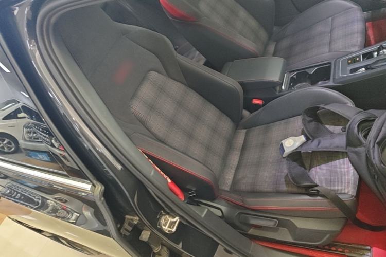 Used Volkswagen Golf GTI 2021 380TSI DSG GTI Right Front Seat