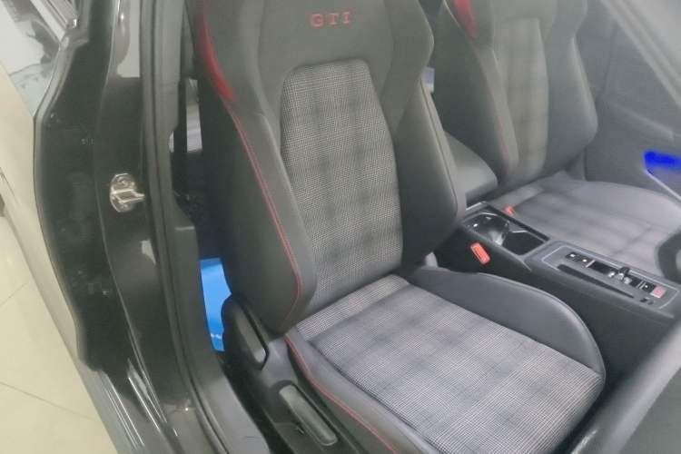 Used Volkswagen Golf GTI 2021 380TSI DSG GTI Right Front Seat