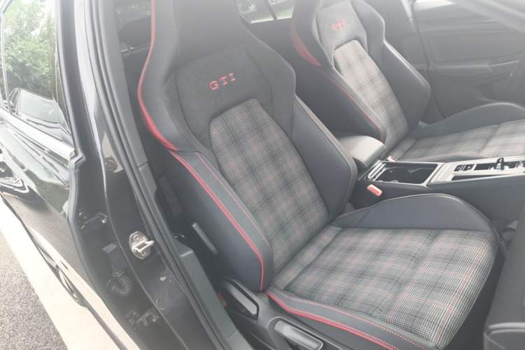 Used Volkswagen Golf GTI 2021 380TSI DSG GTI Right Front Seat