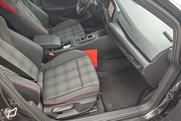 Used Volkswagen Golf GTI 2021 380TSI DSG GTI Right Front Seat