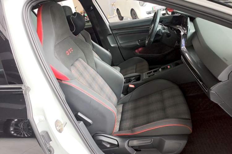 Used Volkswagen Golf GTI 2021 380TSI DSG GTI Right Front Seat