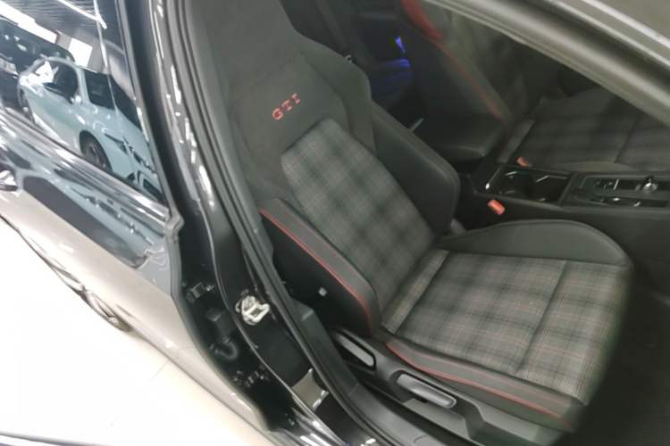 Used Volkswagen Golf GTI 2021 380TSI DSG GTI Right Front Seat