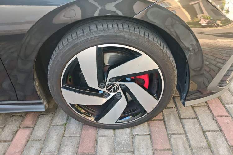 Used Volkswagen Golf GTI 2021 380TSI DSG GTI Right Front Wheel Hub