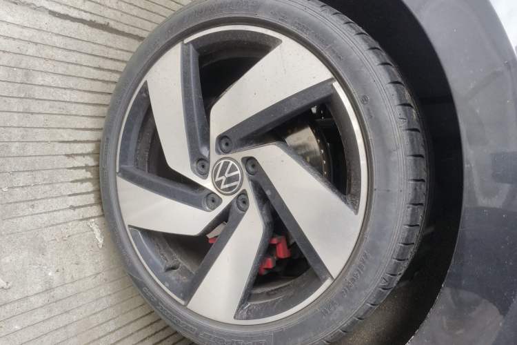 Used Volkswagen Golf GTI 2021 380TSI DSG GTI Right Front Wheel Hub