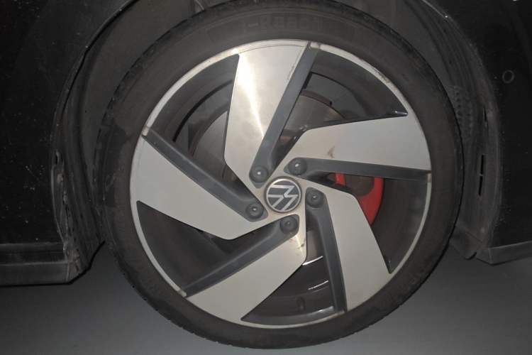 Used Volkswagen Golf GTI 2021 380TSI DSG GTI Right Front Wheel Hub