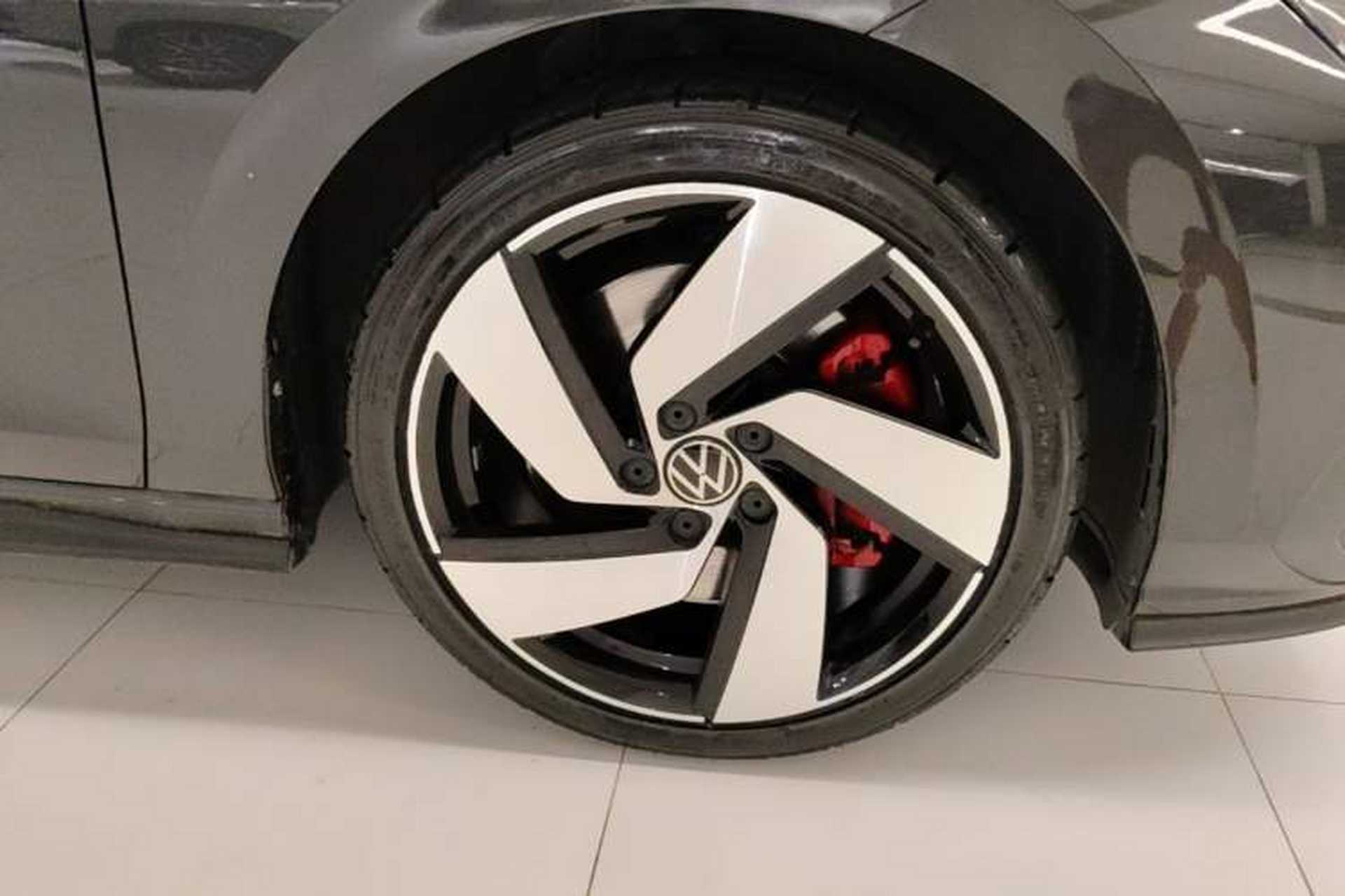 Used Volkswagen Golf GTI 2021 380TSI DSG GTI Right Front Wheel Hub