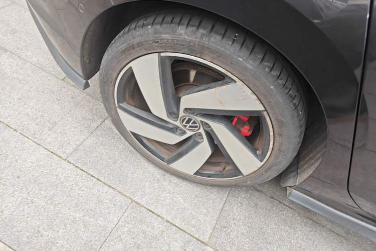 Used Volkswagen Golf GTI 2021 380TSI DSG GTI Right Rear Wheel Hub