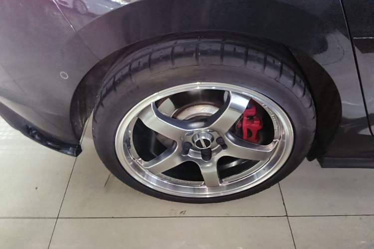 Used Volkswagen Golf GTI 2021 380TSI DSG GTI Right Rear Wheel Hub