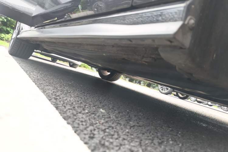 Used Volkswagen Golf GTI 2021 380TSI DSG GTI Right Side Sill