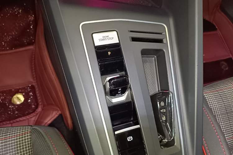 Used Volkswagen Golf GTI 2021 380TSI DSG GTI Gear Lever