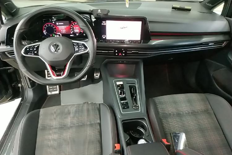 Used Volkswagen Golf GTI 2021 Facelift 380TSI DSG GTI Center Console