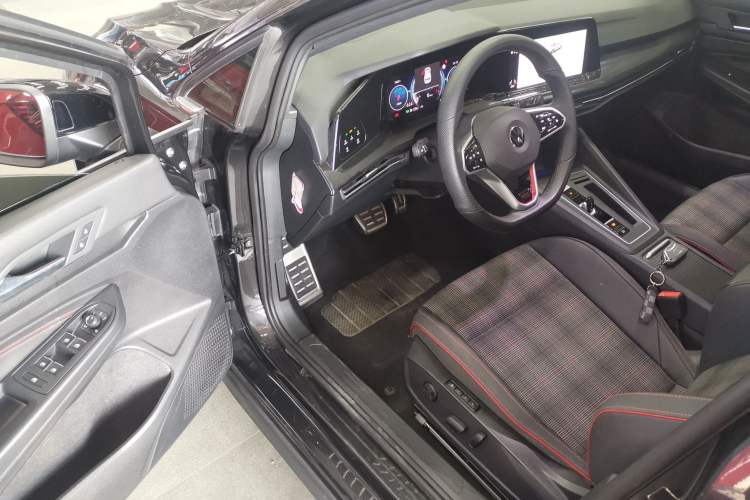 Used Volkswagen Golf GTI 2021 Facelift 380TSI DSG GTI Driver Seat