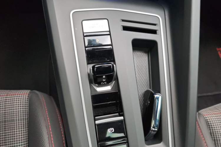 Used Volkswagen Golf GTI 2021 380TSI DSG GTI Gear Lever